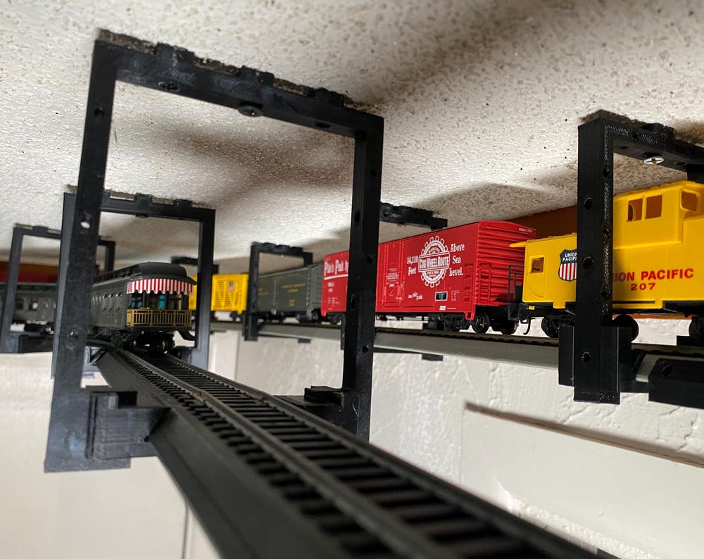 Model Trains Ceiling Hangers HO Scale